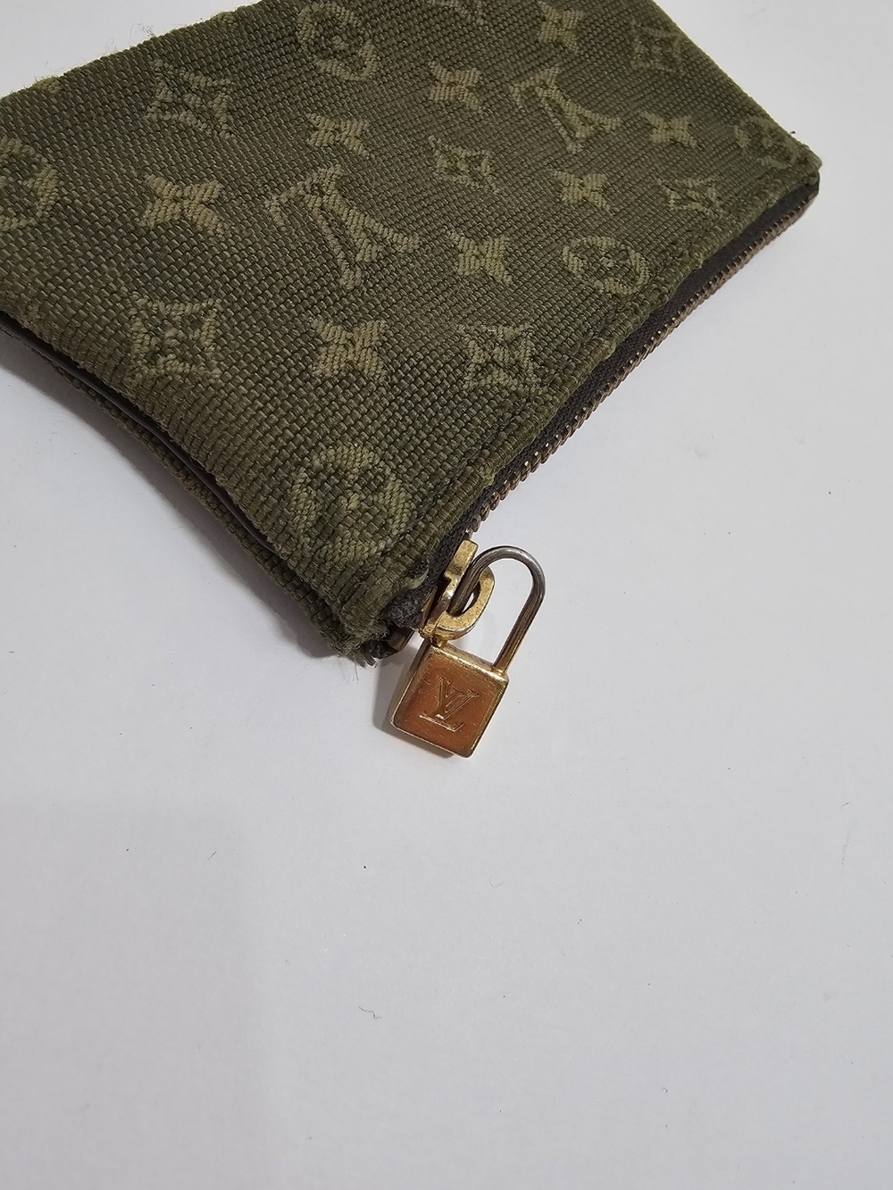 Authentic Louis Vuitton Monogram Mini Lin Pochette Cles Key Pouch Khaki Olive - Picture 6 of 7